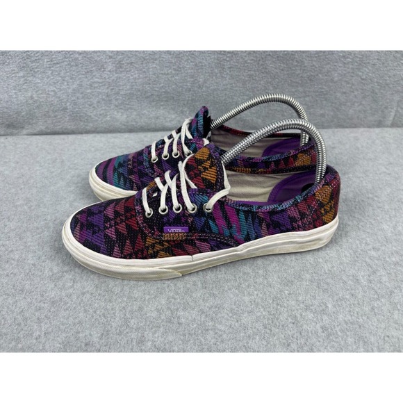 Vans Black Geometric Aztec Canvas Sneaker Shoe Mens 7 Womens 8.5 Vintage - Picture 2 of 11